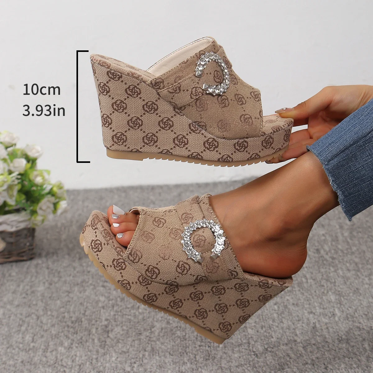 Luxury Designer Women Wedges Slippers Summer New Fashion Sandals Outdoor High Heels Women Slippers Shallow Beach Slides Woman