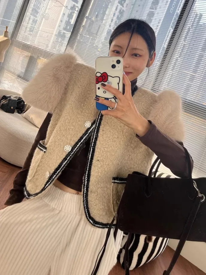 

Lamb Fur Short Sleeve Jacket Women Loose Autumn Winter Thick Warm Anti-Aging Small Fragrance Style Short Top Luxury Style Loo...