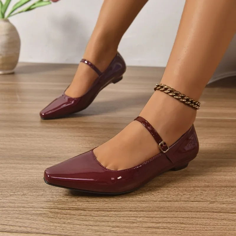 

Туфли из лакированной кожи, осенние новые туфли на плоской подошве с острым носком и неглубоким носком, с одним ремешком, противоскользящие, износостойкие