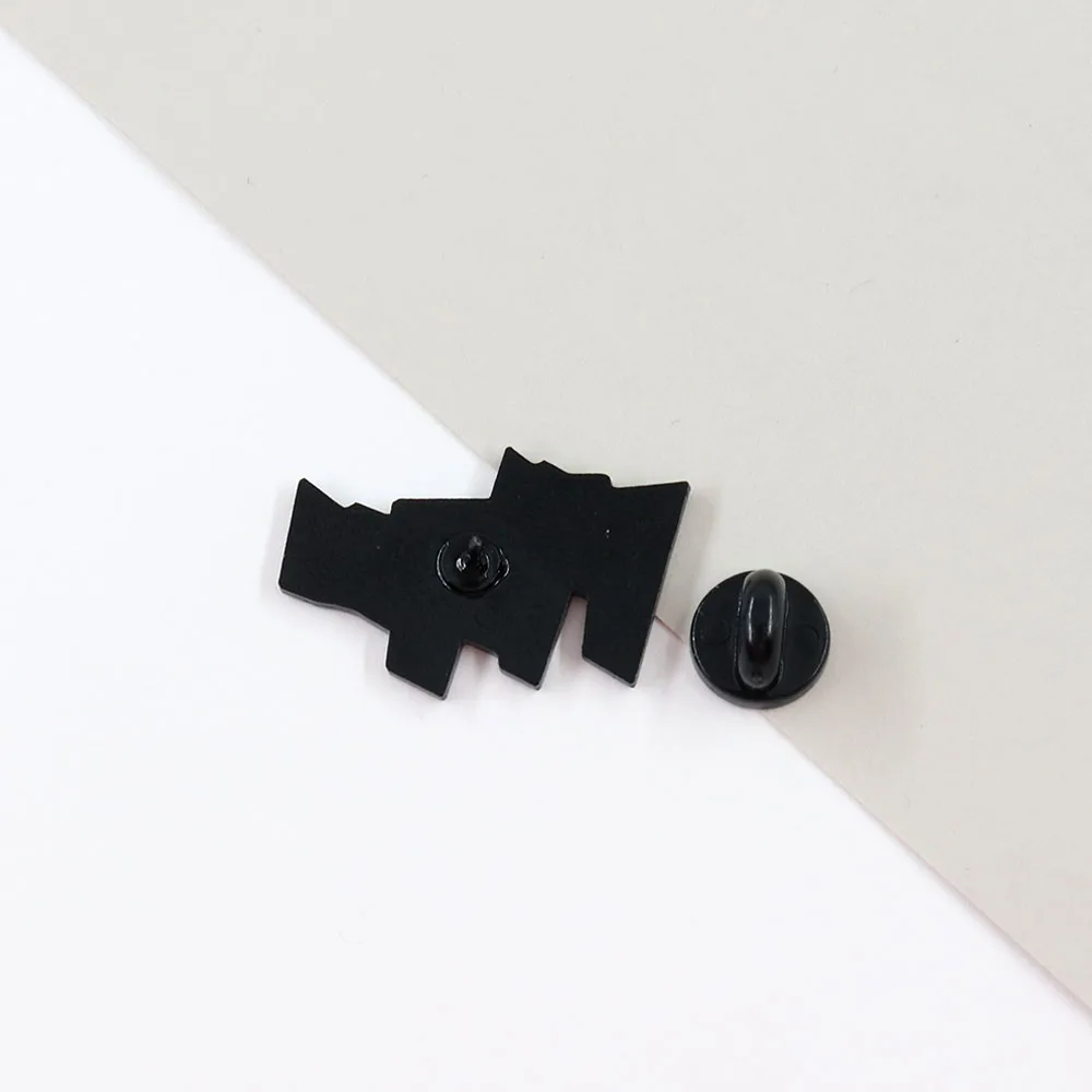 Dandadan Enamel Pin TV Anime Logo Lapel Pin Manga Badge Cute Brooch Gift Funny Jewelry