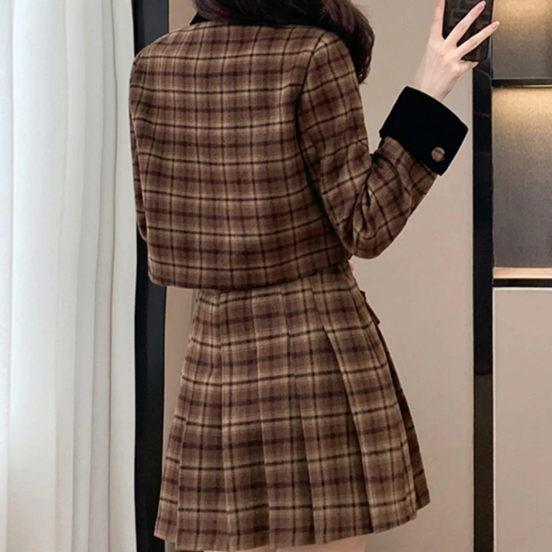 Small Fragrance Pleated Skirt Suit Autumn Winter Female French Temperament High Sense Plaid Short Coat Skirt Two-piece Suit