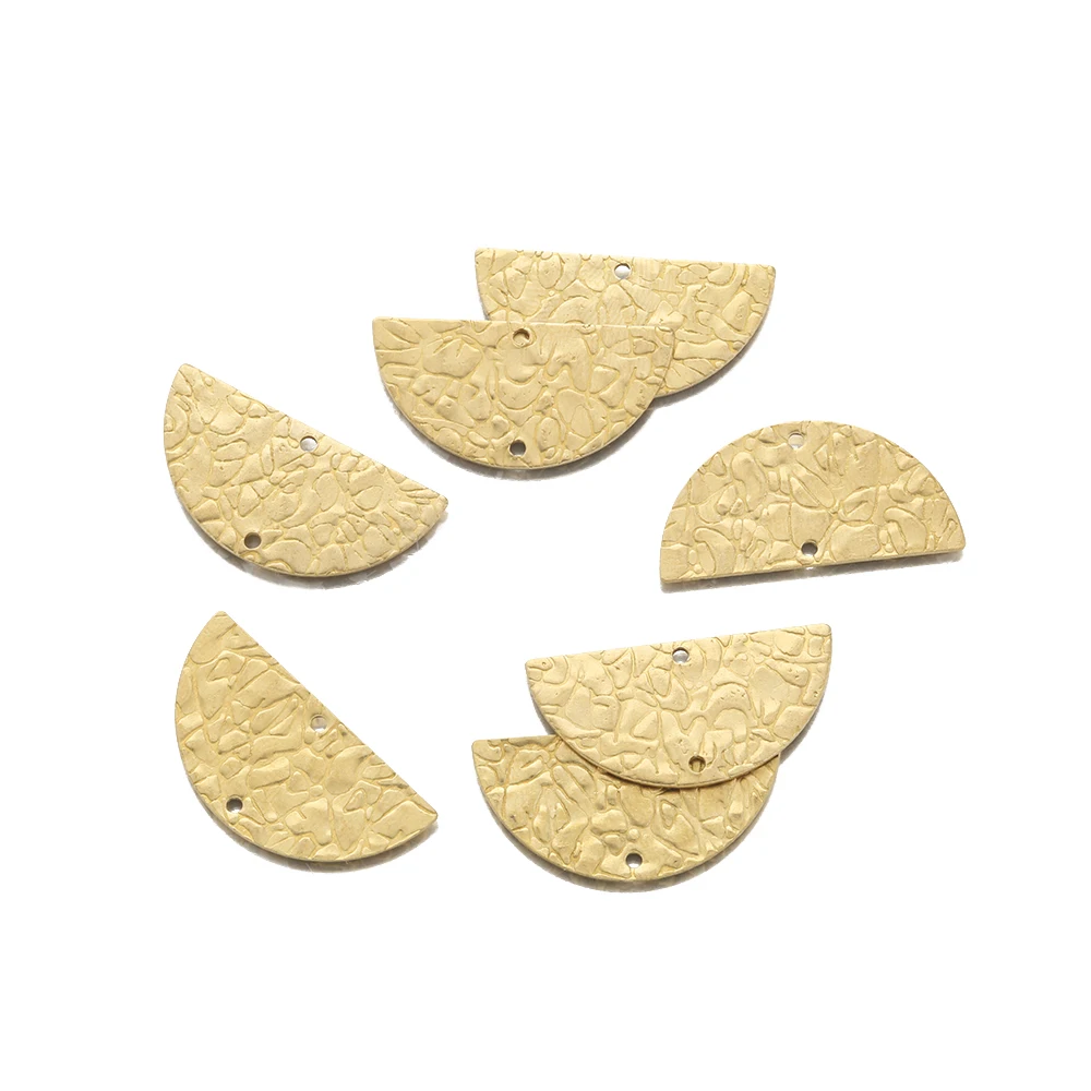 

20шт латунь латунь текстурированный полумесяц амулеты разъемы полукруглый круг 2 отверстия ссылка расходные материалы для diy серьги ювелирные изделия
