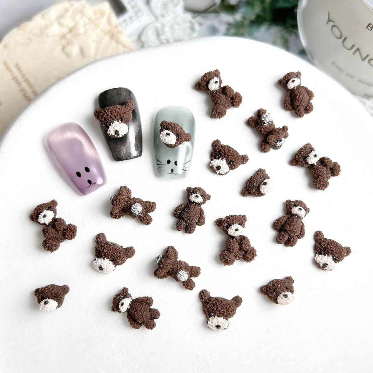 

35PCS 3D Simulatedd Cute Bear Series Resin Nail Art Decorations Creative Four Colors Bear Head Nail Charms for DIY Ornament