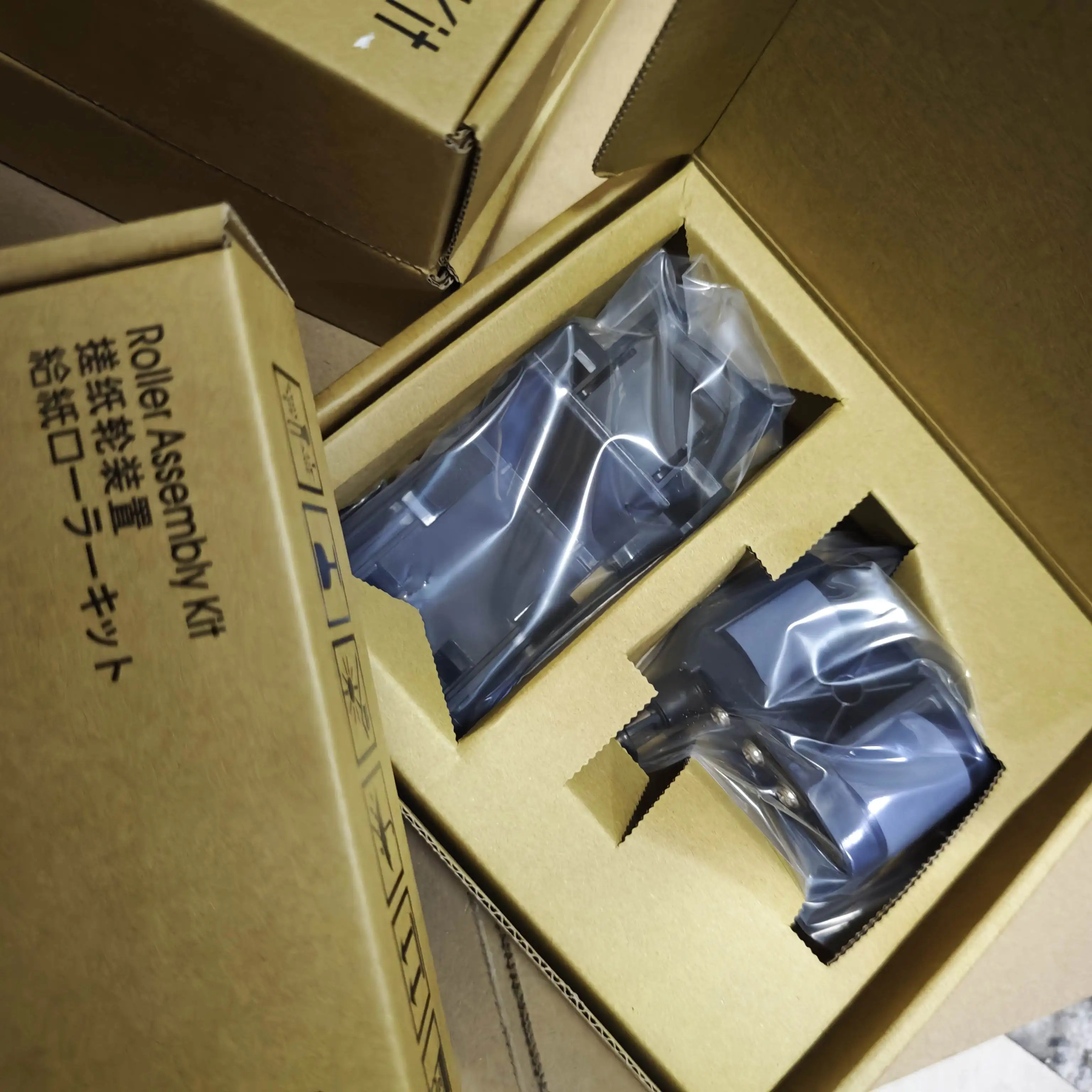 

5SETS ADF Roller Replacement Kit for HP 500 MFP M525 M575 M775 M725 M630 M651 M680 ScanJet 7500 8500 OfficeJet X585 L2725-60002