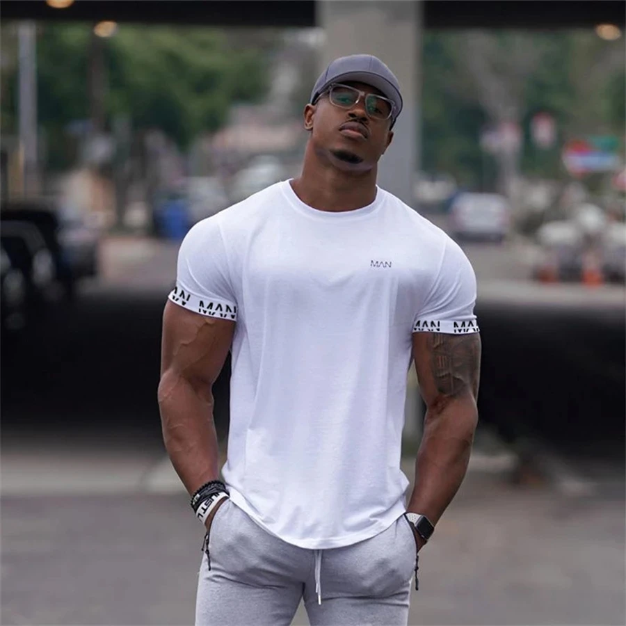 2022 Nieuwe Shirt Mannen Korte Mouwen Workout Gym T-shirt Katoen Running Fitness Tops Streetwear Hip-Hop Sport Tees Kleding