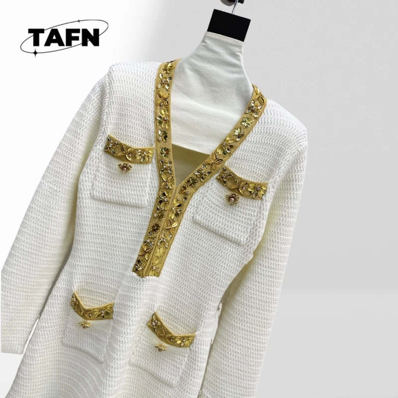 25 Popular Style Cashmere Warm Banquet Ladies Dress Printing Stylish V-neck Fashion Simple and Beautiful TrendA25316    