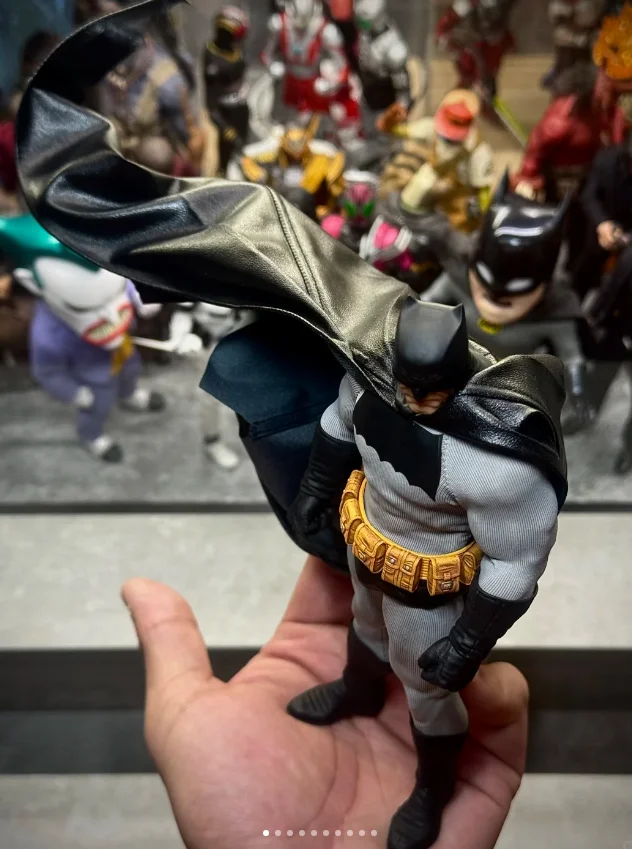 متوفر في المخزون الفوضى الفوضى No002 1/12 Darknight Vigilante باتمان فارس الظلام يعود سوبرمان أنيمي عمل أرقام اللعب نموذج هدية #4