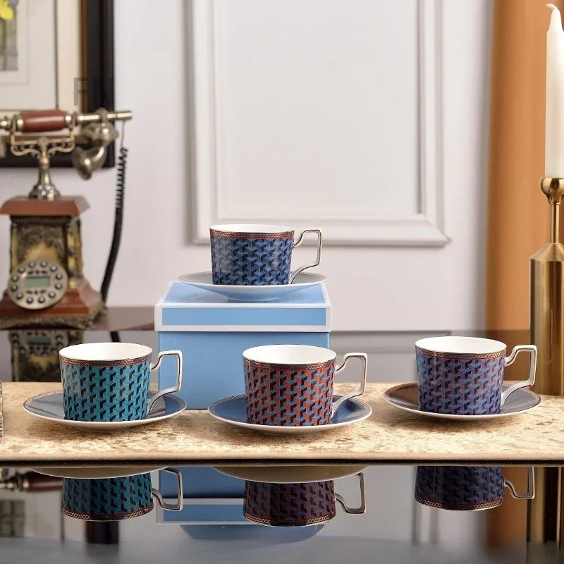 

Кофейная чашка из костяного фарфора на 250 мл с подарочной коробкой, продуманный подарок на день рождения, сувенир и послеобеденный чай