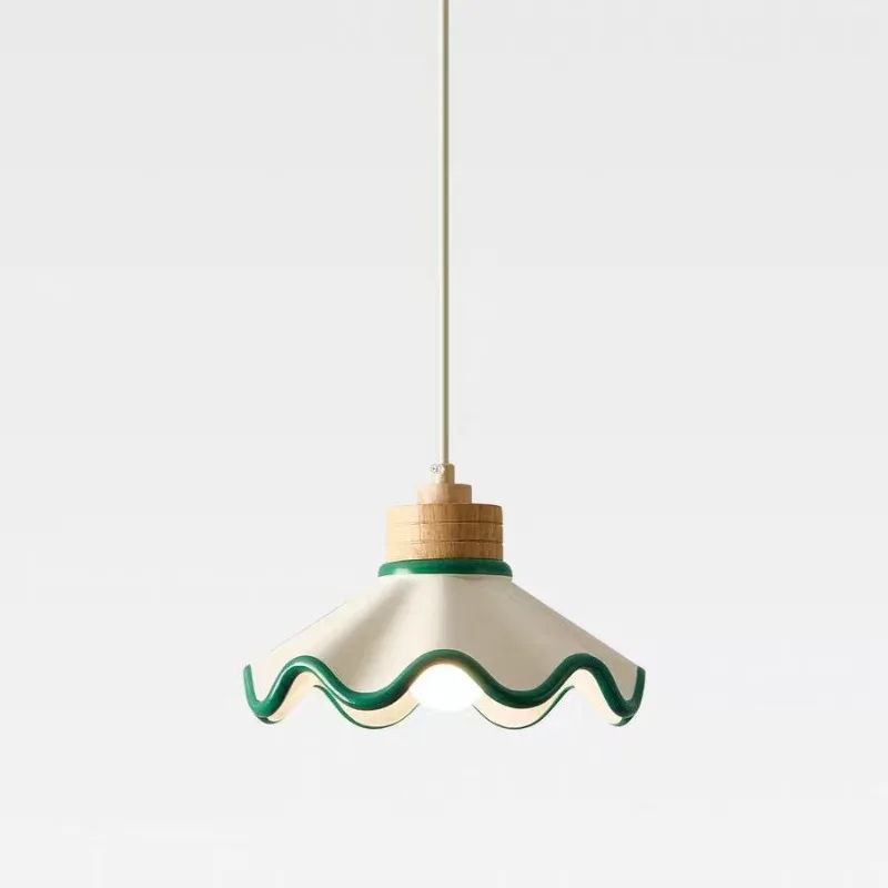 Medieval hand-painted resin flower chandelier, creamy retro French restaurant bedside entrance aisle creative small chandelier