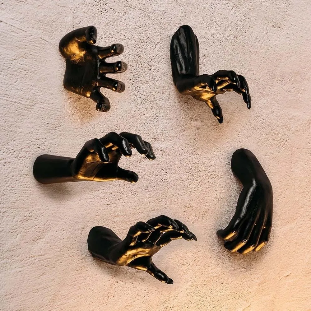 Fake Hand PVC Demon Hand Wall Mounted Creepy Design Ghost Claw Solid Body Lightweight Black Ghost Palm Escape Rooms