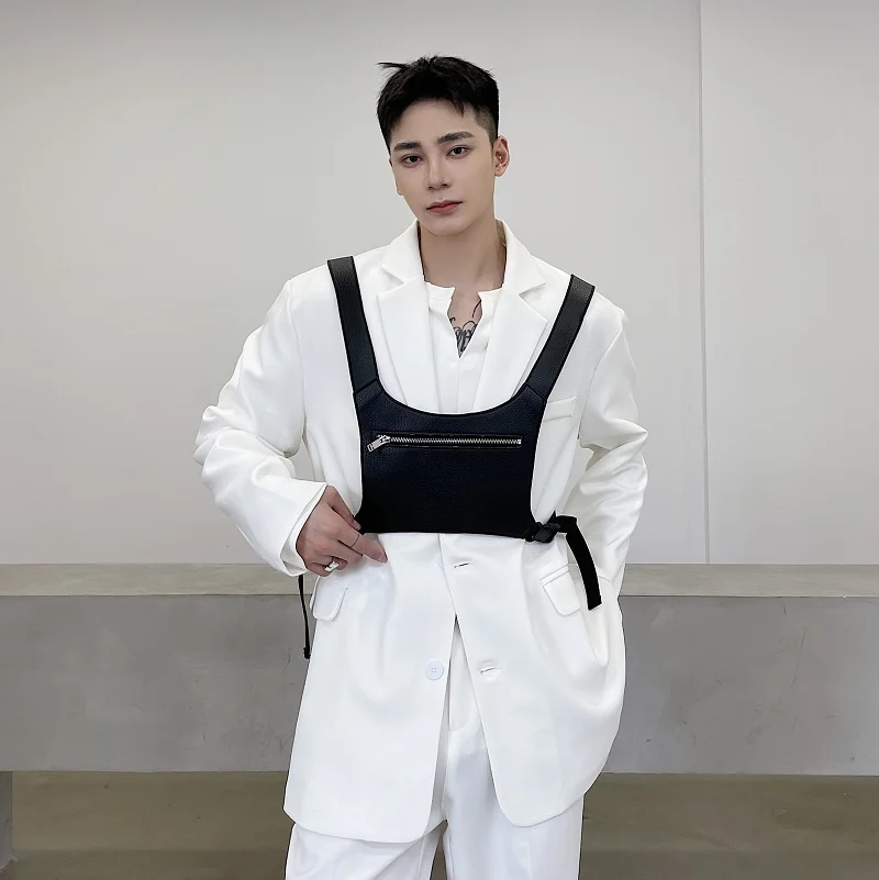 

Белый повседневный мужской костюм-двойка: кожаный жилет и трендовый брендовый мужской комплект для отдыха Jaet Trend