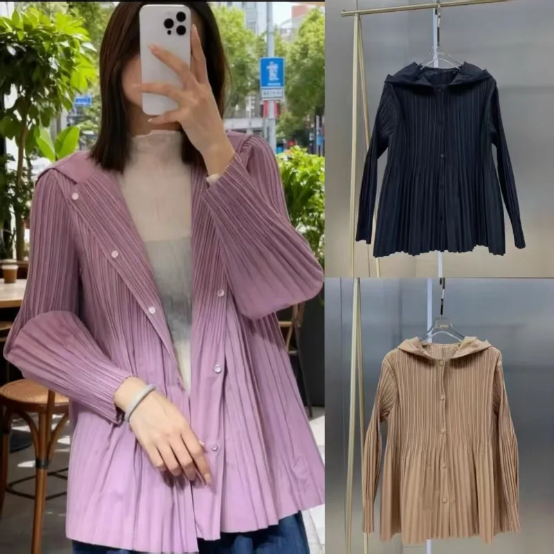 

Miyake плиссированная ветровка с капюшоном, короткая женская осень 202, простая универсальная повседневная куртка, однотонная ветрозащитная свободная куртка