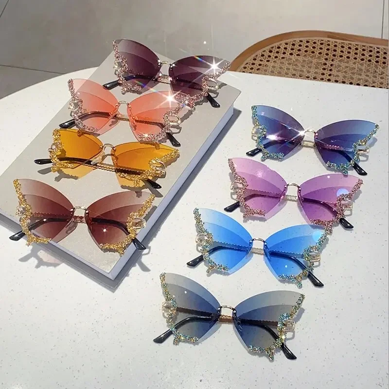 

Rimless Rhinestones Sunglasses for Women Butterflies Shape Fashion Vintage Stylish Glasses Brand Design Shades Eyewear