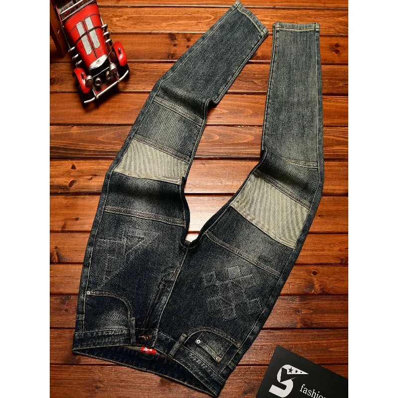 2025 الخريف موضة المرقعة تصميم الرجال سليم صالح نحيل عادية تنقش العصرية الخفيفة الفاخرة الرجعية الدنيم السراويل