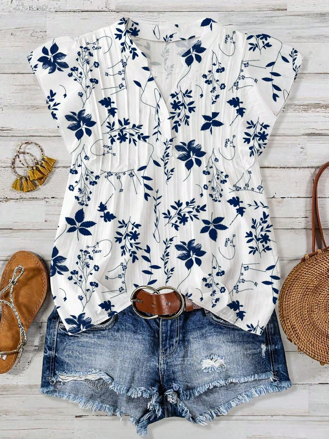 

Women's Loose Fit Floral Print Cap Sleeve Blouse with Button Front