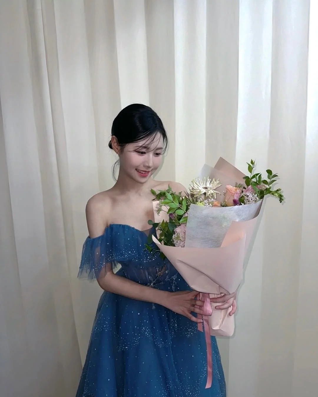 OLOEY boda azul gris cuentas en capas elegante bonito vestido de novia de Corea sesión de fotos personalizado hasta el suelo kurs