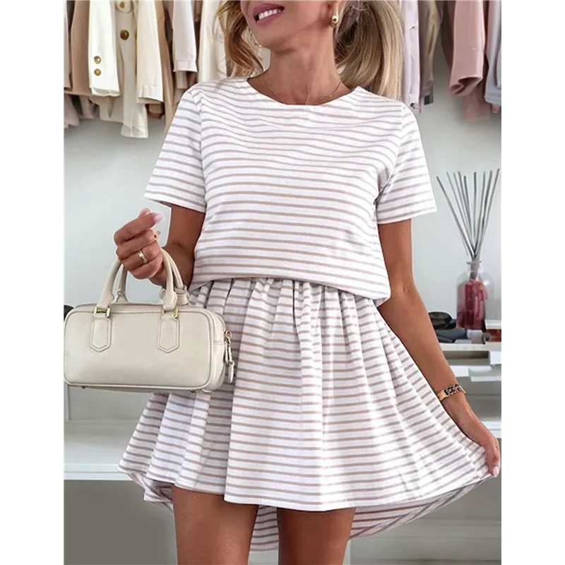 【SEE】 Robes d'été rayées pour femmes 2025 col rond manches courtes bloc de couleur décontracté une ligne robe t-shirt