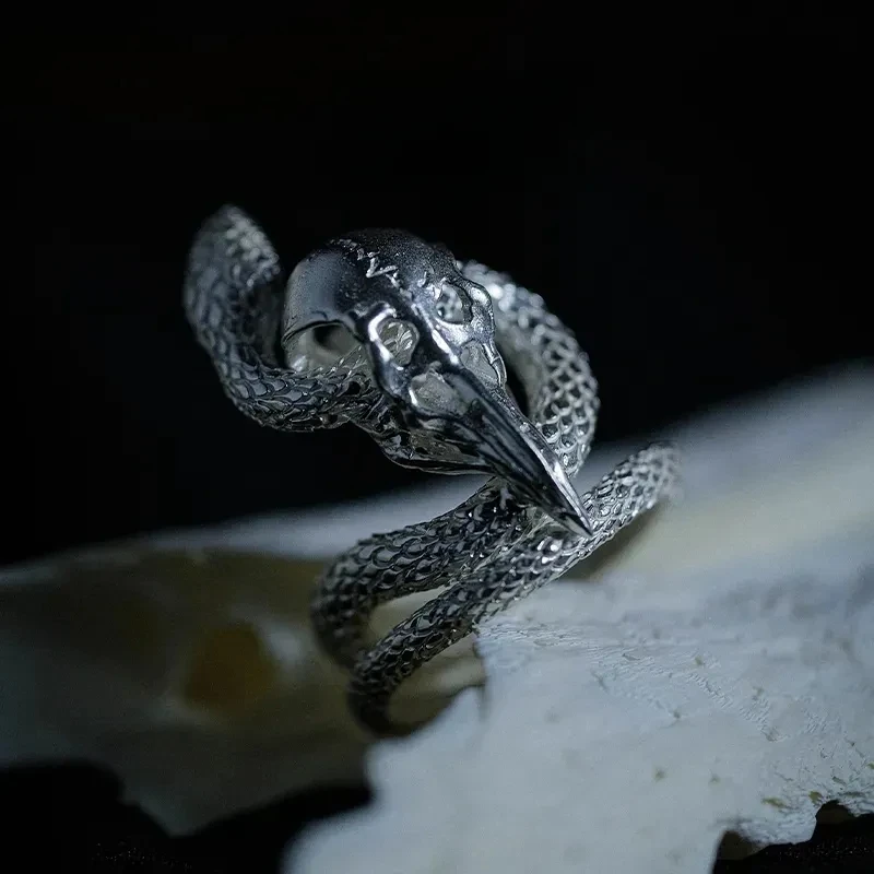 Eye-catching Design of Snake and Sparrow Song Dark Wind Ring Niche Retro Unique and Personalized High-end Ring