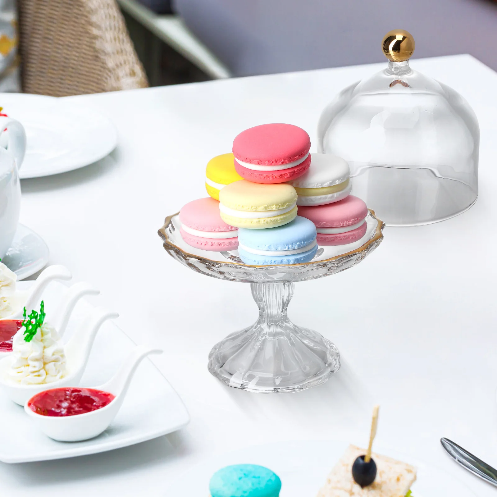 

Cake Plate with Glass Cover Modern Clear Dome for Dessert Fruit Cupcake Display Stand Home Kitchen Decor Serving Platter