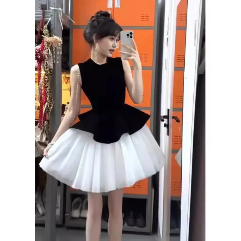 

Celebrity Lady White Mesh Patchwork Black Birthday Party Dress Short Ball Gown Summer Sleeveless O Neck Mini Fluffy Tank Dress