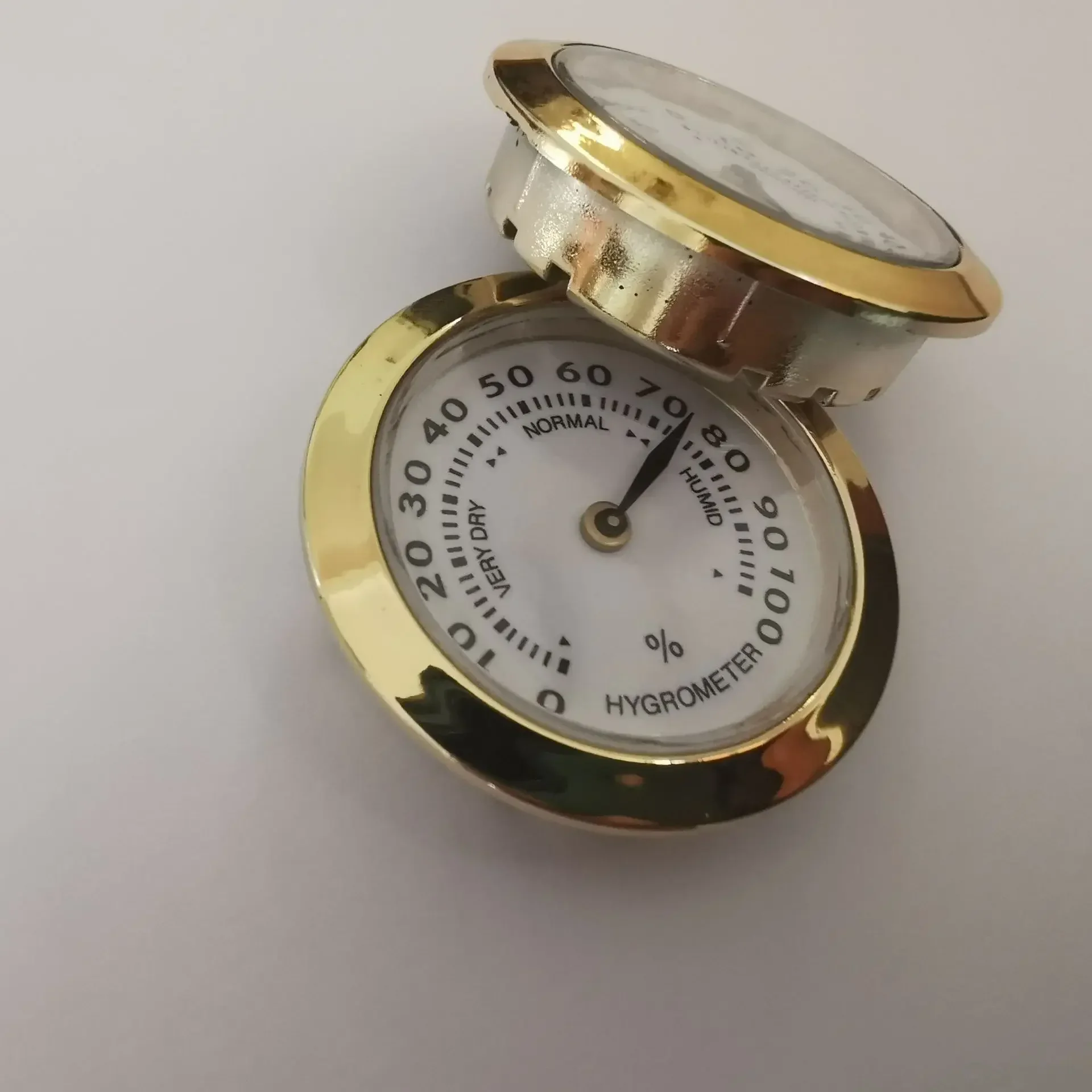 Moisture proof box embedded temperature and humidity meter 37mm pointer mini gold and silver thermometer humidity meter