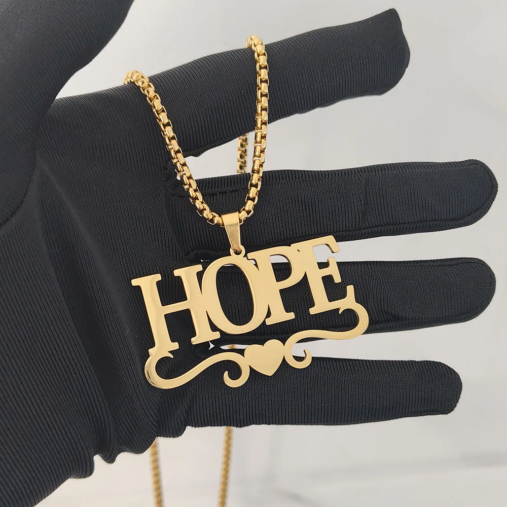 

DCEE Wholesale Customized Name Crown Necklace Personalized Letter Necklace Birthday Commemorative Gift Manufacturer Direct Sales