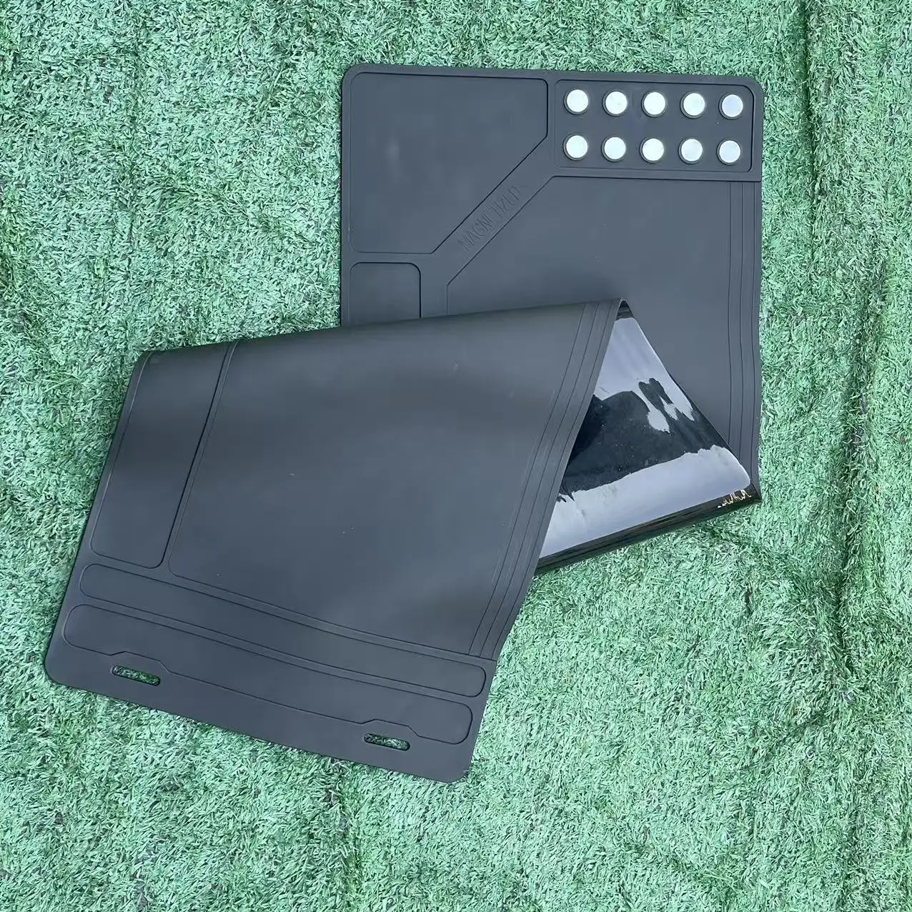 

Gun cleaning and maintenance pad large size strong magnetic dot matrix adsorption anti slip, oil resistant, oil resistant rifle