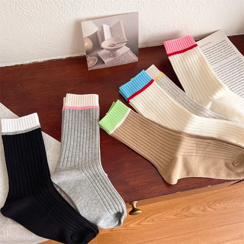 Frauen Socken Frühling Sommer Neue Mischfarbe Mode Mädchen Crew Socken Lange Atmungsaktive Casual