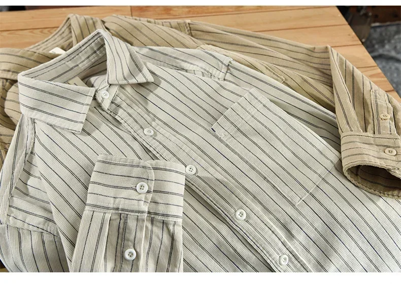 

Весна-Осень Мужская рубашка с длинным рукавом Повседневные повседневные рубашки 100% хлопок Верх с лацканами Свободная вельветовая рубашка в полоску Корейская винтажная одежда