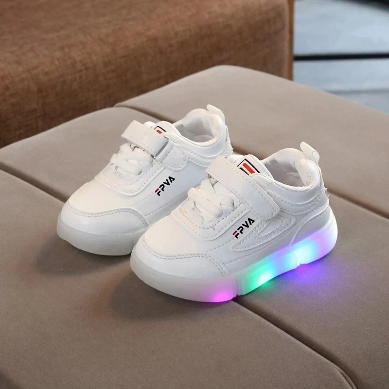 New Brands Cool Infant Tennis Toddlers LED Lighted Solid Color Baby Boys Girls Sneakers Shoes Classic First Walkers Toddlers