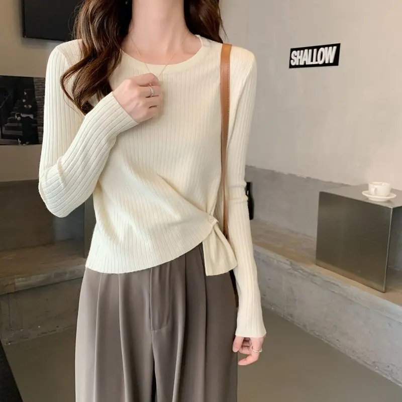 Round Neck Side Buckle Short Style for Wearing Outside Knitted Sweater Top Women's Fashion Base Spring and Autumn Style Women's