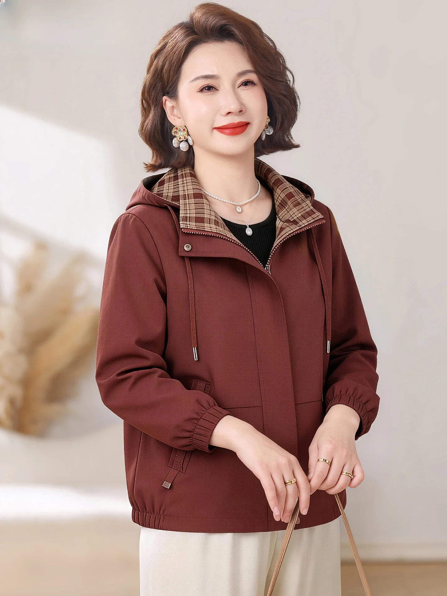 

Spring Faion Outerwear Casual Age-Defng Windbreaker Jaet for Middle-Aged Mothers And ly Women plus Size Top