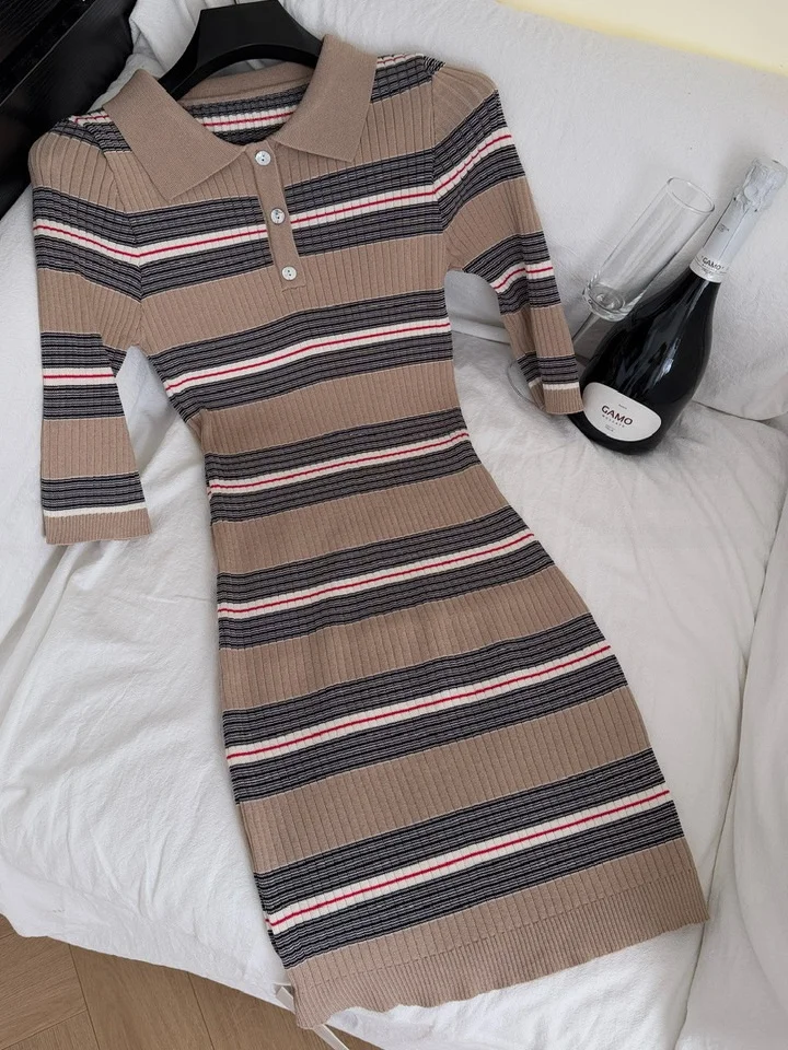 Slim Fit tricoté Wrap Dr avec col rabattu t-shirt boutons Seven Sve taille haute été Faion pour les jeunes femmes