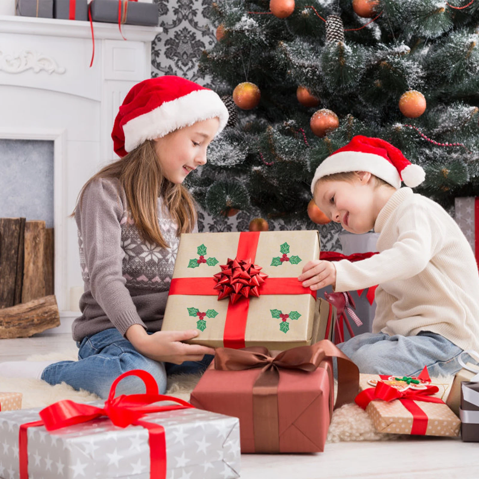 

100Pcs Holly Berries Applique Christmas Trees Wreath Ornaments Gift Box Decoration Xmas Accessories