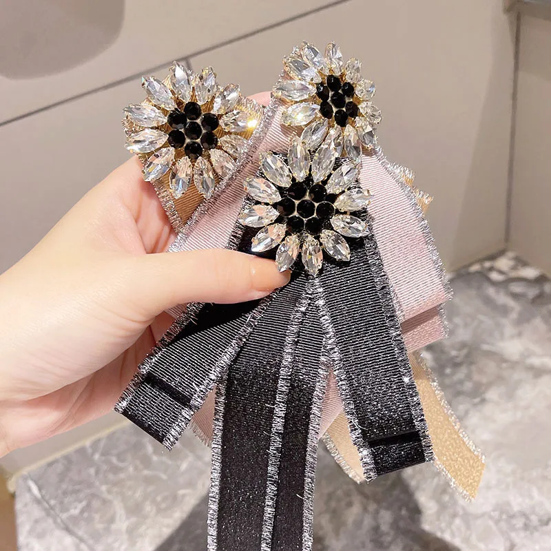 College wind Sue bow tie female rhinestone small incense neckwear lady lady bow decoration college neckwear pin bow tie