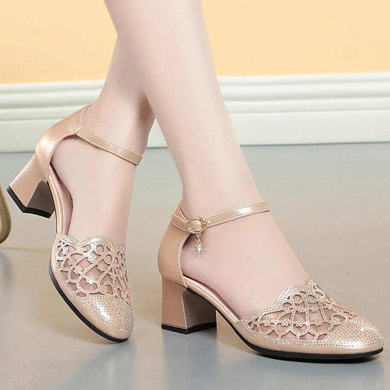 

Женские туфли высокого качества на высоком каблуке с пряжкой и стразами, летние женские сандалии, женские крутые удобные европейские стильные туфли на каблуке