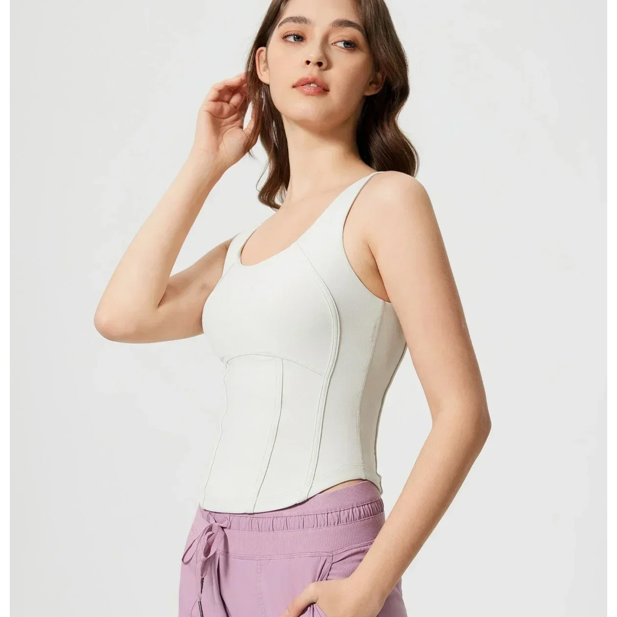 

Лимонный женский короткий облегающий спортивный жилет с нагрудной подушечкой, приятный для кожи, красивый костюм для фитнеса и йоги без рукавов сзади