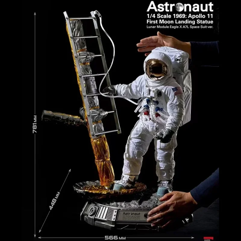 

Blitzway Bw-ss-21101 1/4 Apollo 11 Astronaut 2.0 Statue Collection Model