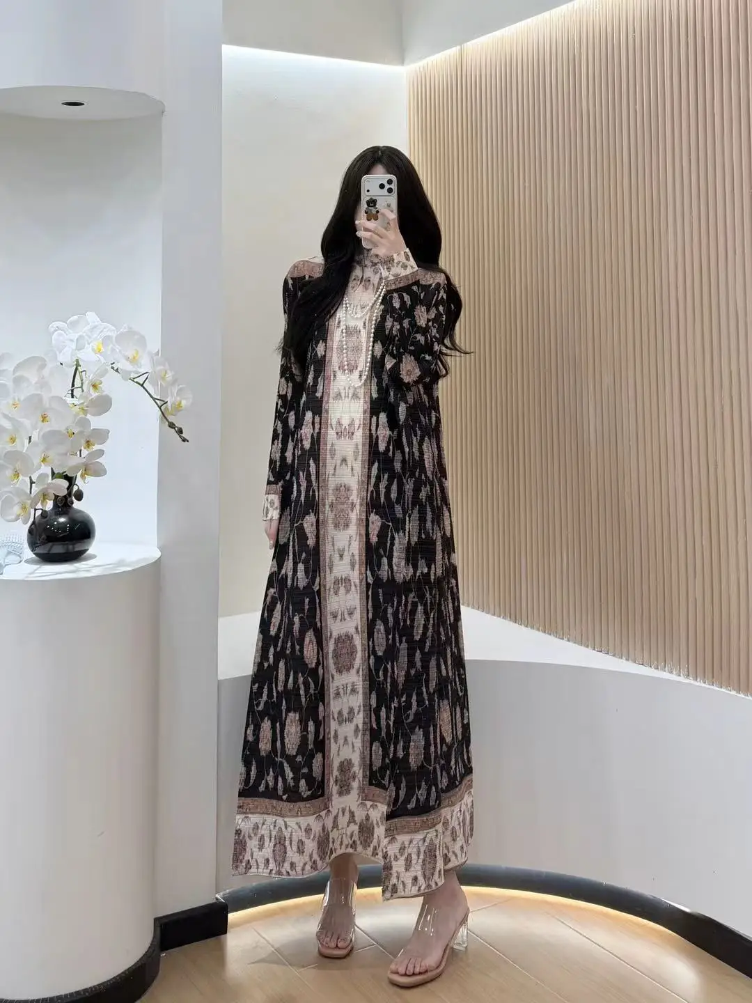 

KAF Gorgeous Banquet Attire Retro Printed Loose Oversized Design Fashion and Elegant Female Clothing Holiday Clothing
