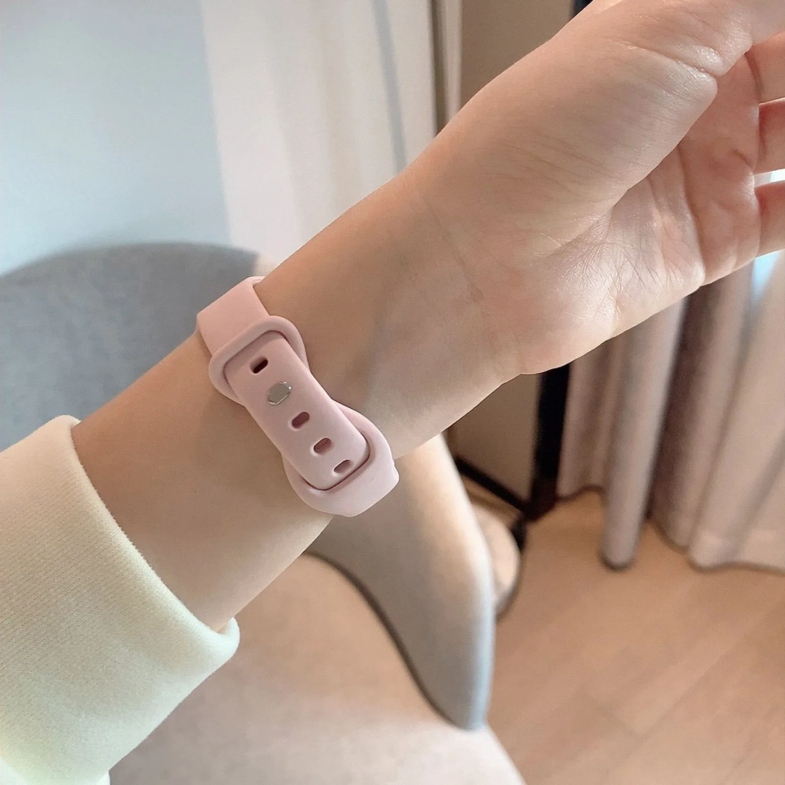 優れたシリコンストラップ Apple Watch バンド女性スリムシリーズ 10/9/8/7/6/5/4/3/2/1 SE 38 ミリメートル 40 ミリメートル 41 ミリメートル 42 ミリメートル 44 ミリメートル 45 ミリメートル 46 ミリメートル 49 ミリメートル
