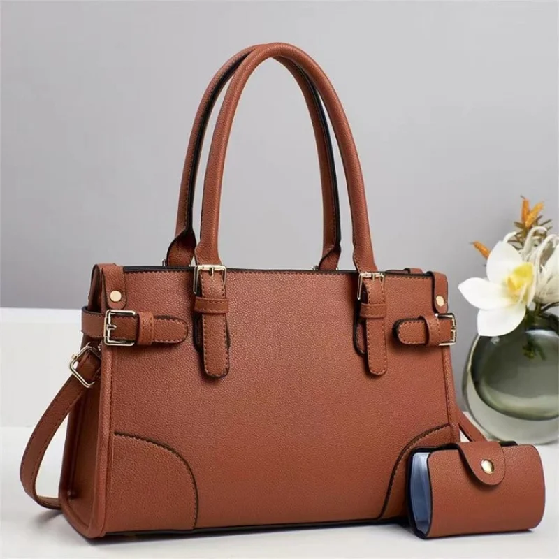 

Vintage Inspired Artist Portfolio Bag For Ladies With Large Capacity And Luxurious Leather Material