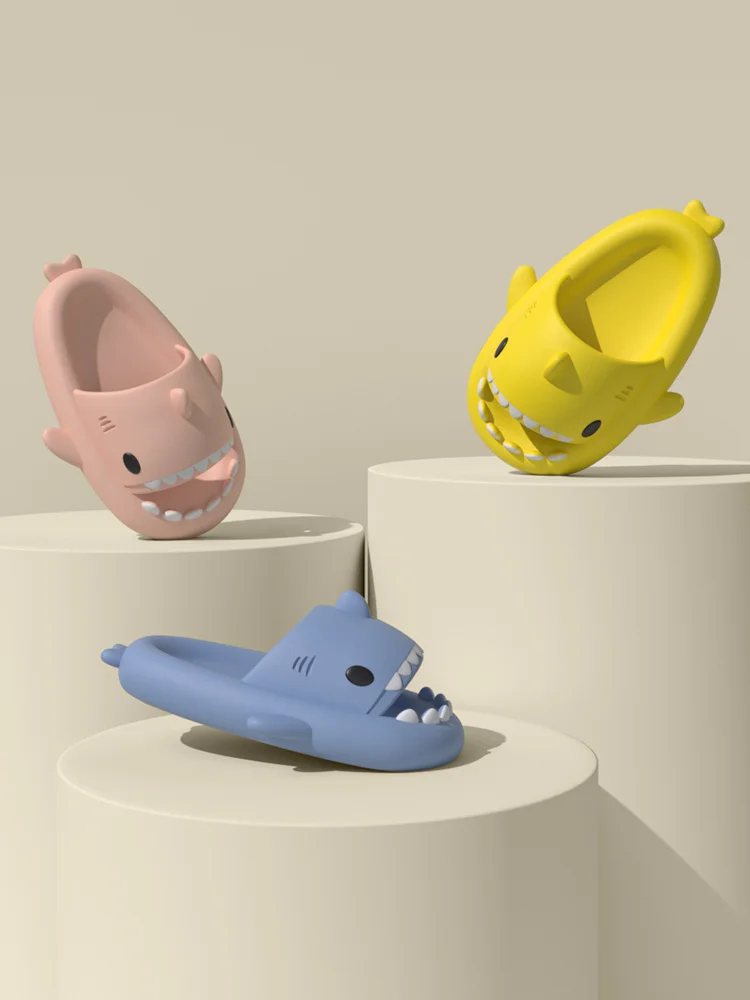 Man Women Shark Slippers 2023 4cm Thick Sole Summer Slipper Girl Cute Bath Home Indoor Antiskid Sandals Boy Beach Slipper