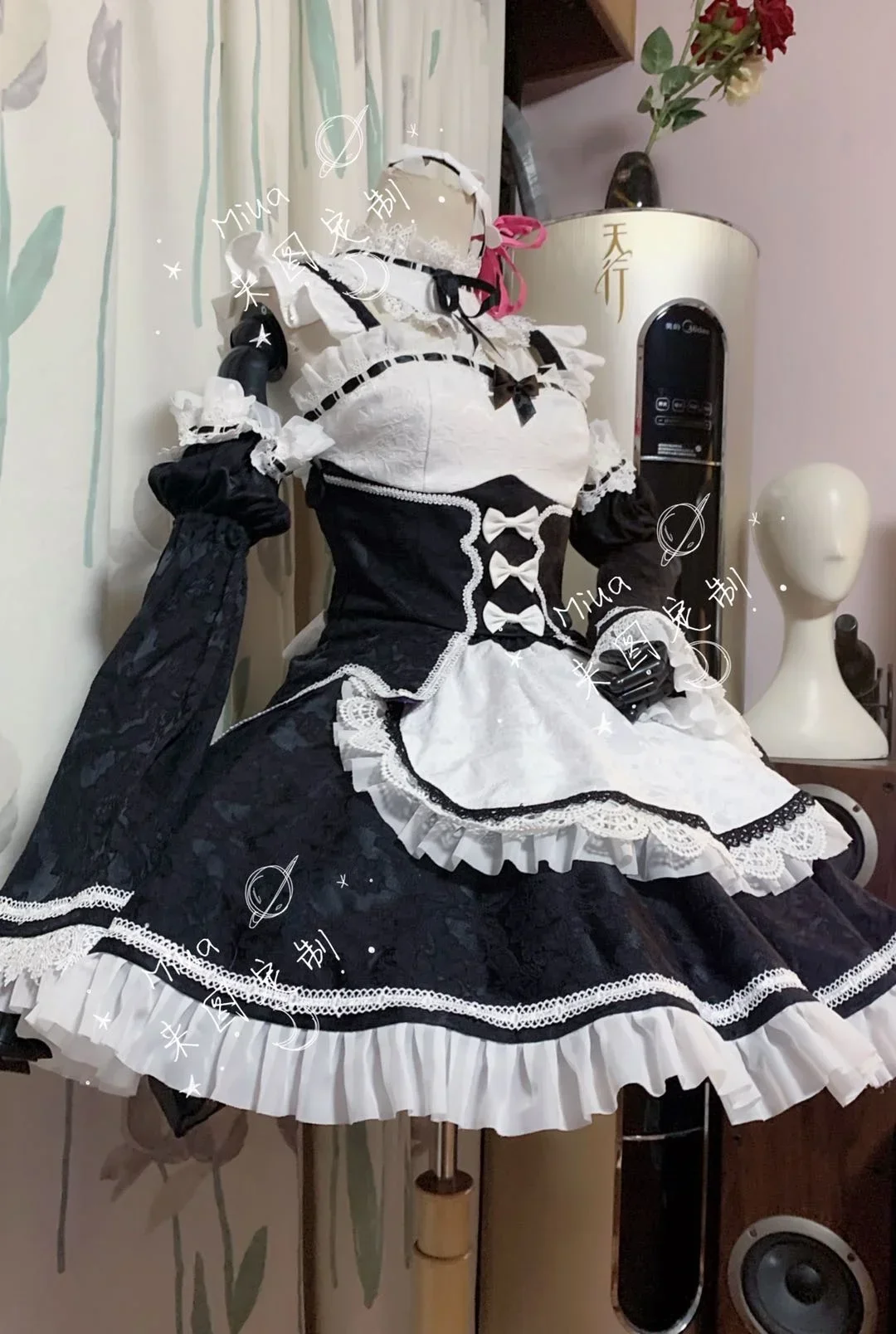 Disfraz de Anime de sirvienta Rem para mujer, vestido de Cosplay Re:Zero INFINITY, conjunto de juego de fiesta hecho a medida, blanco y negro, nuevo