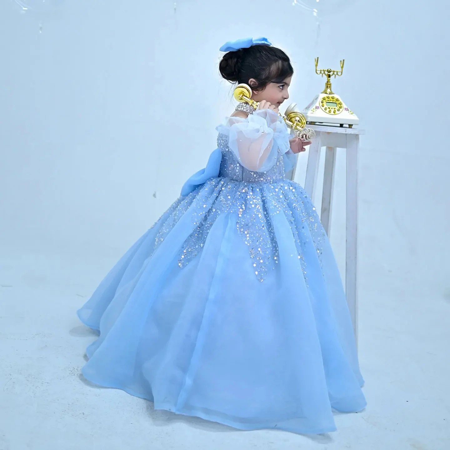 

Luxury Flower Girl Dresses for Wedding Blue Crystal Beading Long Sleeve Kids Birthday Party First Communion Gowns Custom