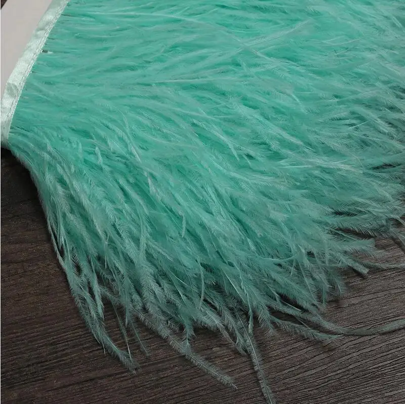 Struisvogelveren Trim 13-18 CM Pluimen op Lint Zelfkant Voor DIY Bruiloft Naaien in Jurk Decoratie Ambachten accessoires Groothandel