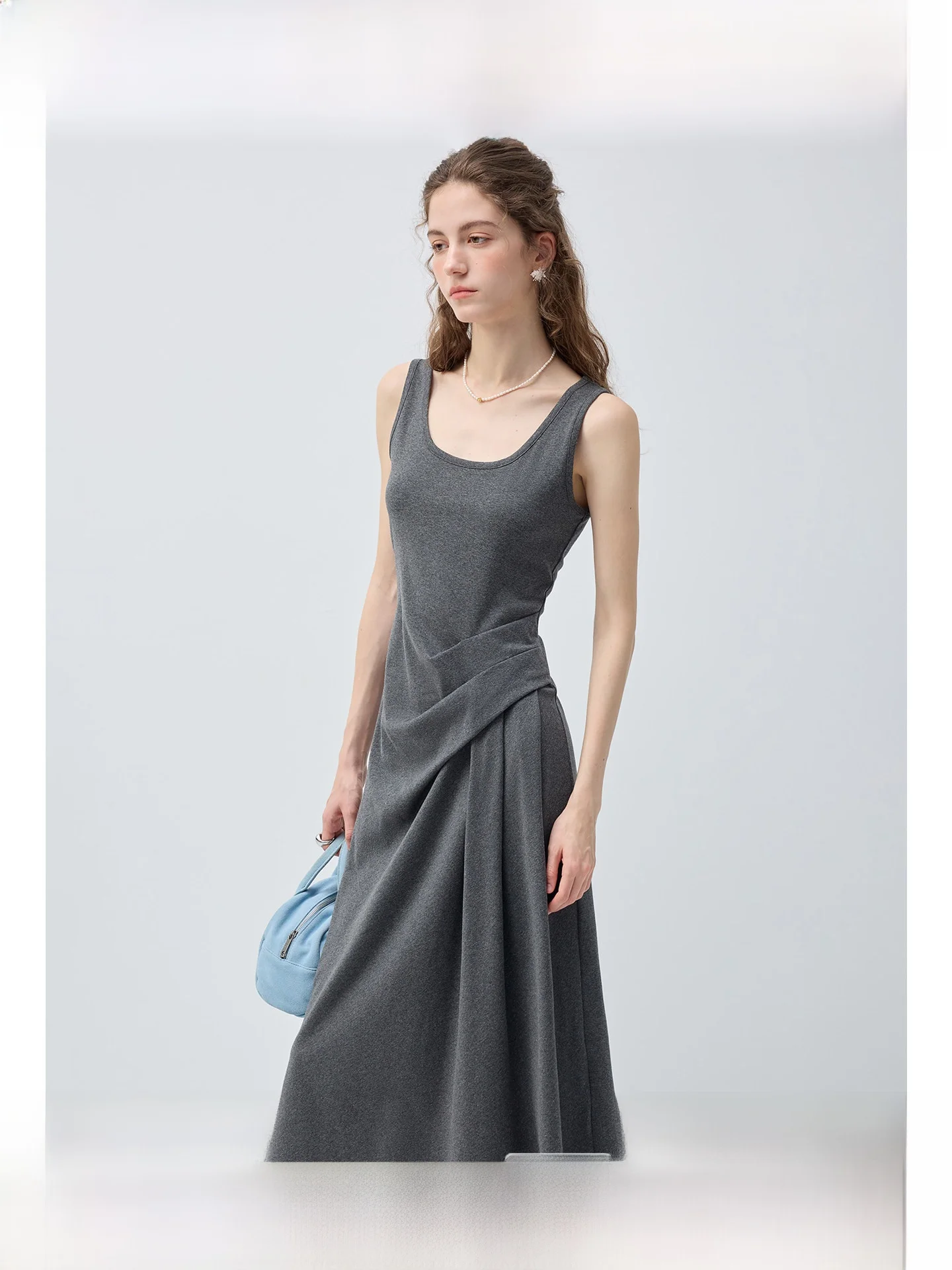 

plus Size Women's Vest Dress Slimming Long Summer Dress U-Neck Design Casual Knitted A-Line Skirt for Plump Ladies