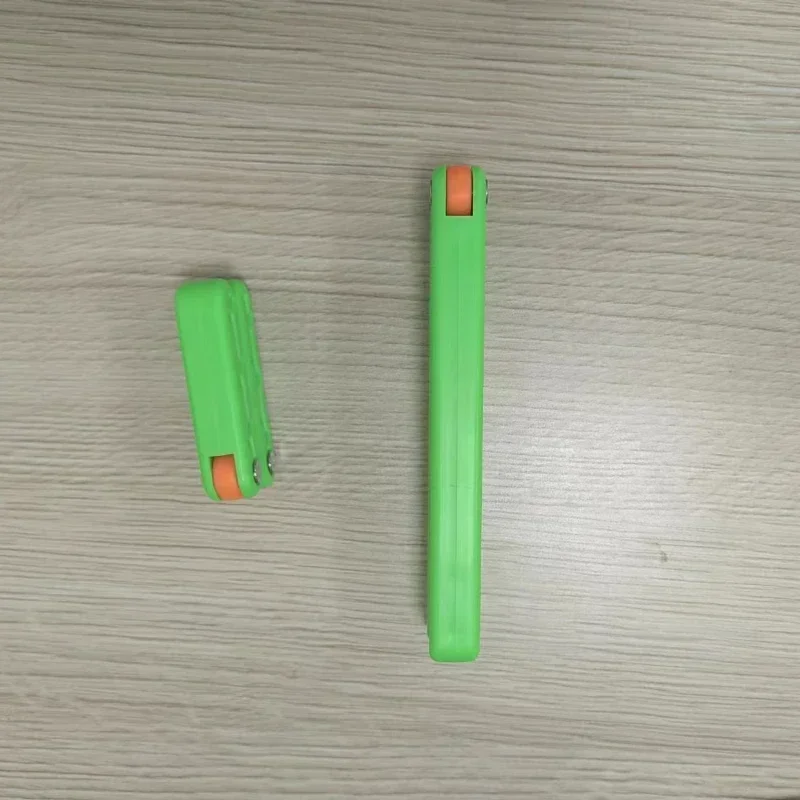 3D-printen Radijs Vlindermes Rechte sprong Hoogwaardige zwaartekracht Mini-sleutelhanger Decompressie Speelgoedcadeau Verrassing