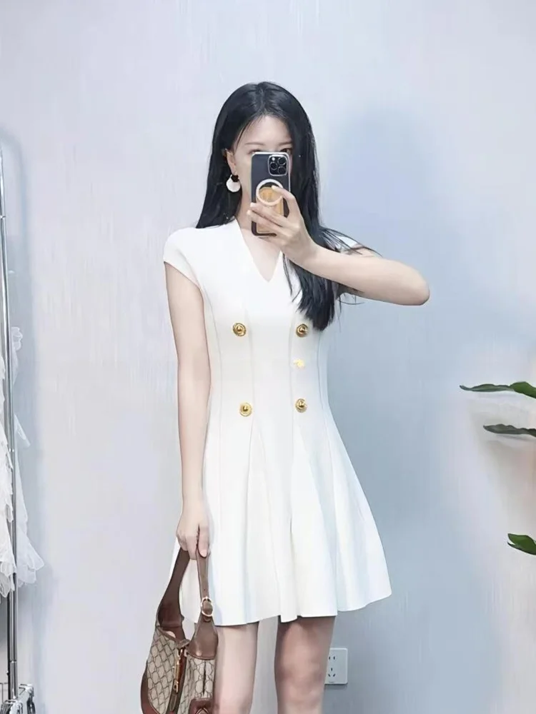 

Элегантное приталенное трикотажное платье с V-образным вырезом, А-силуэта, с металлическим декором, женское летнее повседневное платье