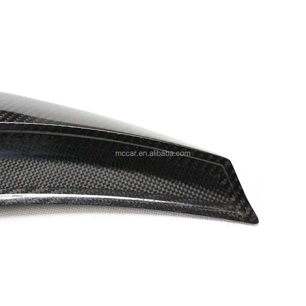 جناح سيارة على شكل شفرة لسيارة BMW 8 Series M8 840i 4 أبواب من ألياف الكربون الجافة سبويلر خلفي من الألياف اللامعة جناح فاصل صندوق السيارة