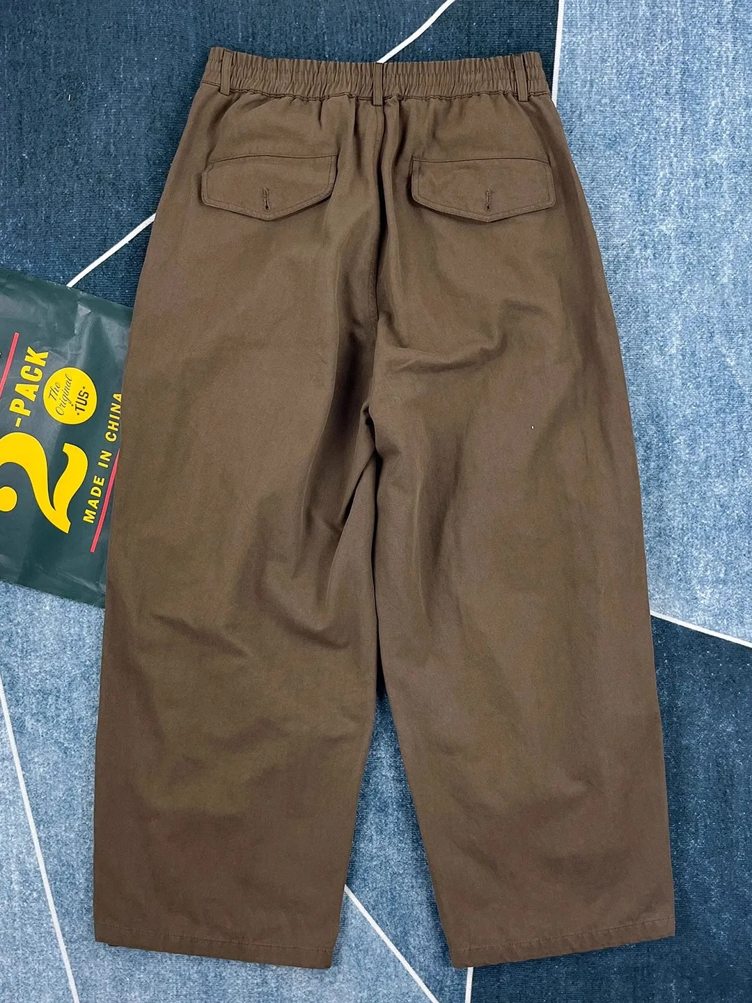 

Men's Casual Cotton Trousers Loose Straight Leg Pants Elastic Waist Workwear Trousers Trendy Floor-Length Pants Personality S...